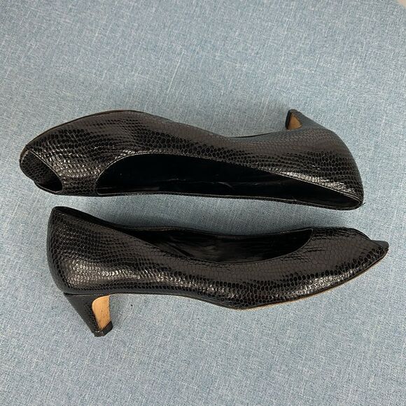 Vaneli Baxter Embossed Snake Heels Peep Toe Pumps In Black Size 8 M - Picture 6 of 9